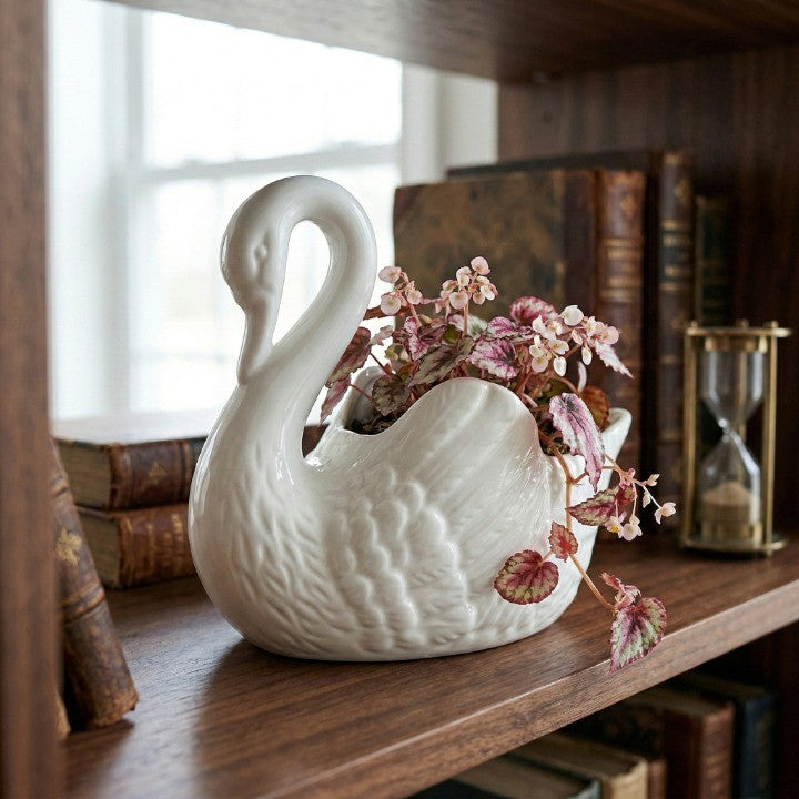 Swan Minimal Ceramic Pot